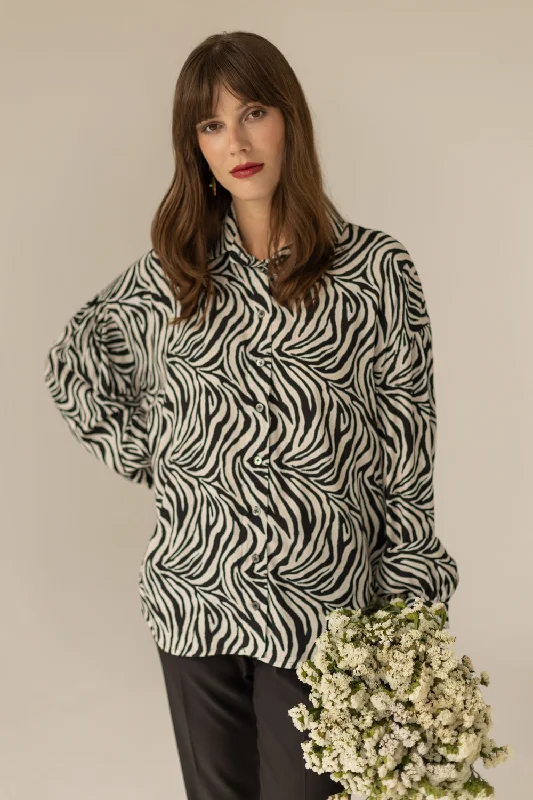 Zebra Geometric Shirt Relaxed Fit Short Shirt