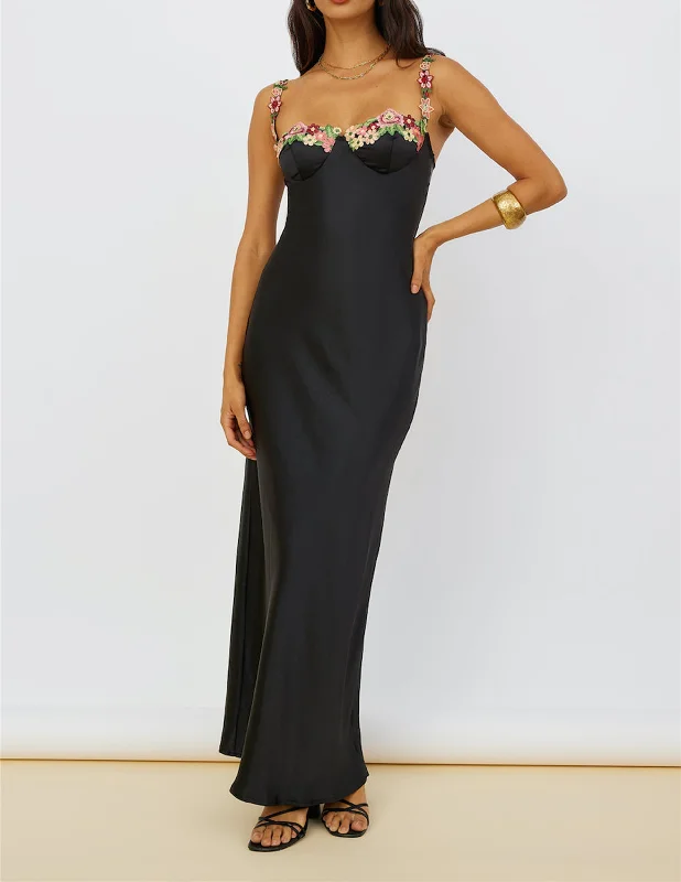 Magnetic Forces Flower Charming Embroidery Maxi Dress Black Comfortable Long-Sleeve Maxi Dress