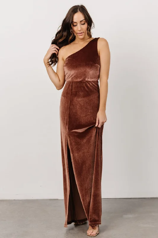 Tatiana Velvet One Shoulder Maxi Dress | Desert Rose Elegant Maxi Dress with Lace