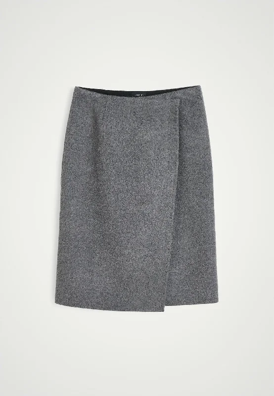 Macha Skirt - Ligth Grey corduroy skirt comfortable